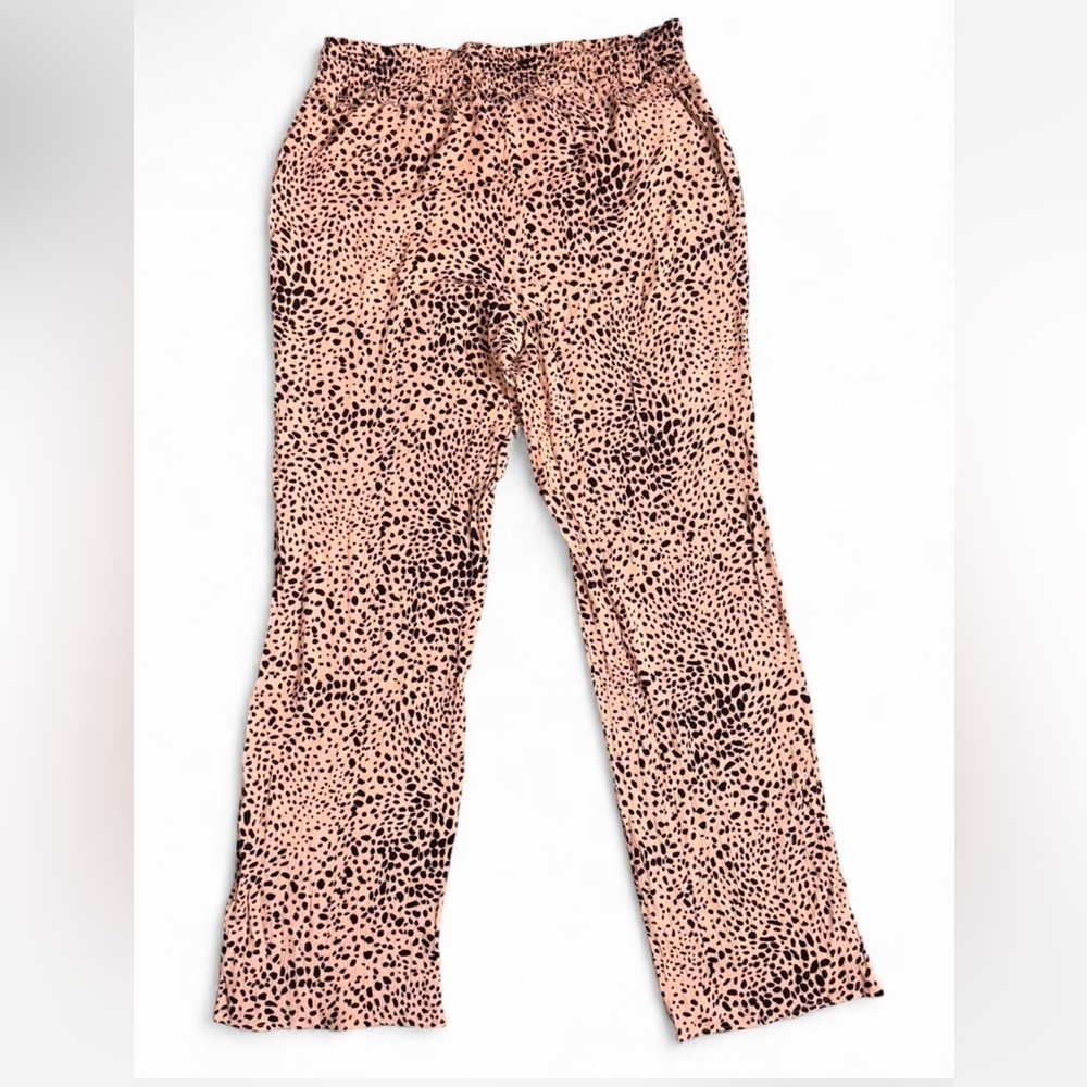89th & Madison Pink and Black Patterned Fabric
